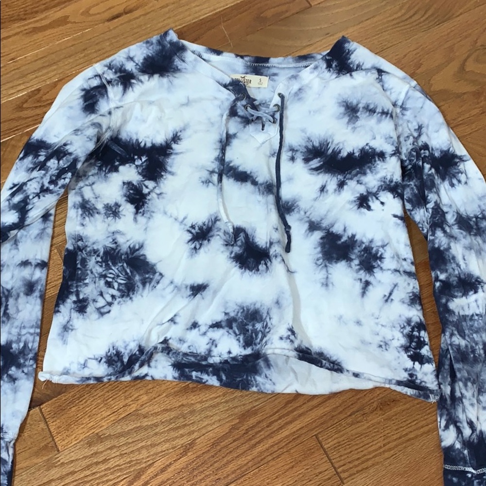 Long sleeve tie dye, tie-up shirt!